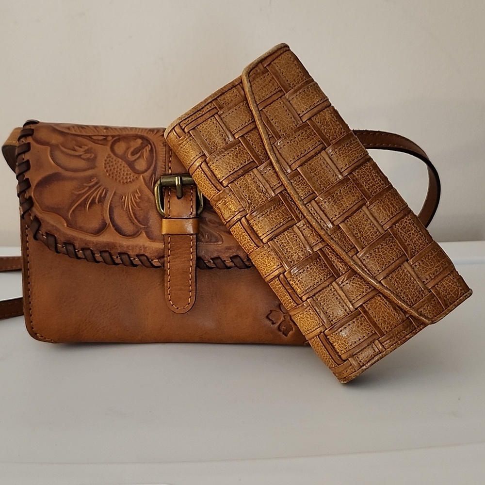 Patricia Nash Leather Crossbody w/Free Wallet